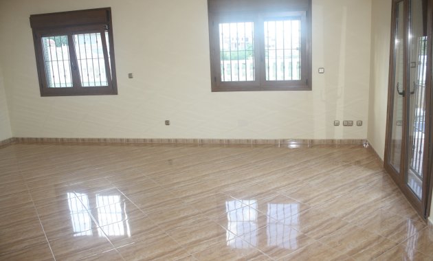 Neue Gebäude - Freistehend / Villa -
Torrevieja