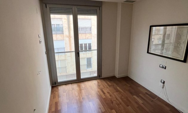 Obra nueva - Apartamento -
Elche