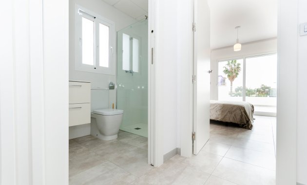 Nouvelle construction - Mitoyenne -
Torrevieja