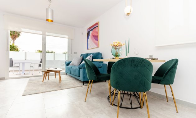 Nouvelle construction - Mitoyenne -
Torrevieja