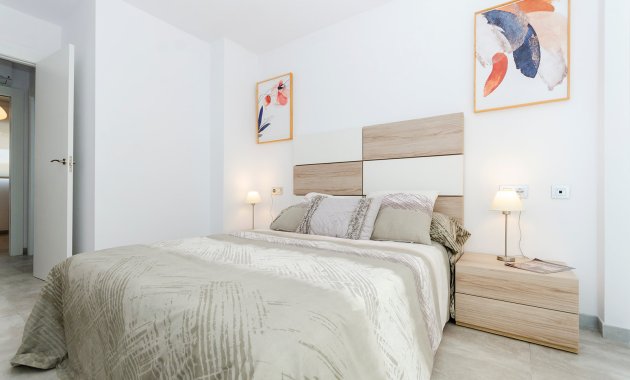 Nouvelle construction - Mitoyenne -
Torrevieja