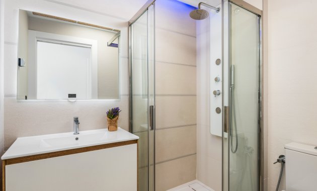 Nieuwbouw Woningen - Bungalow op verdieping -
Torrevieja