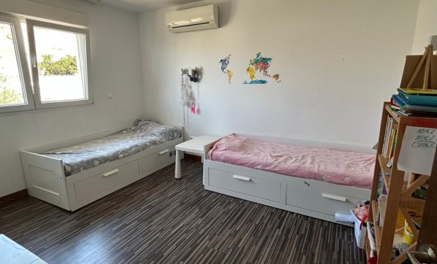 Reventa - Independiente / Villa -
Ciudad Quesada - Rojales - Rojales