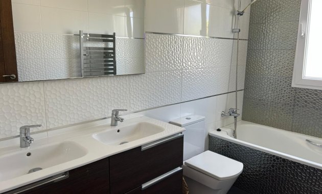 Reventa - Independiente / Villa -
Ciudad Quesada - Rojales - Rojales