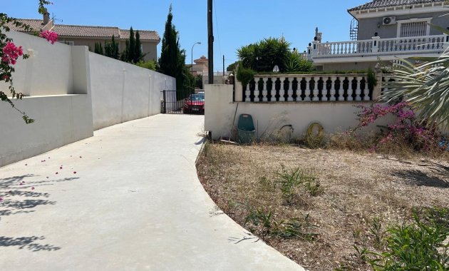 Reventa - Independiente / Villa -
Ciudad Quesada - Rojales - Rojales