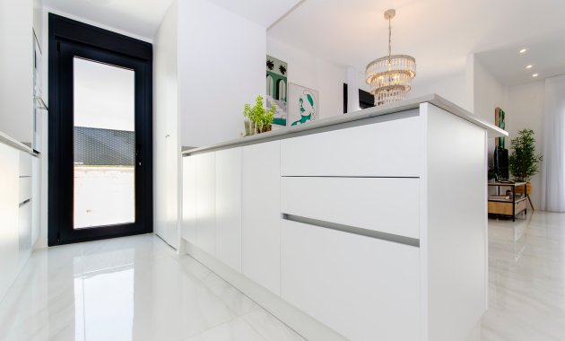 Obra nueva - Independiente / Villa -
Orihuela - Entre Naranjos - Vistabella