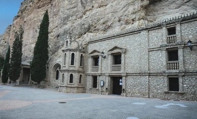 Neue Gebäude - Villa -
Calasparra - Coto Riñales