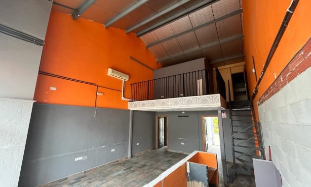 Reventa - Comercial -
Algorfa - La Finca Golf