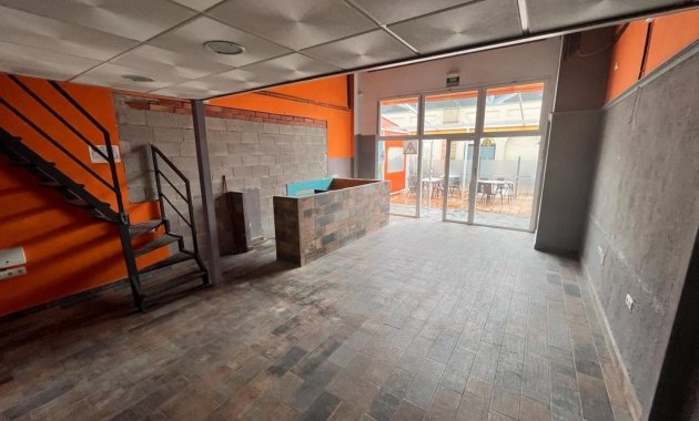 Reventa - Comercial -
Algorfa - La Finca Golf