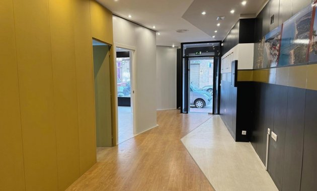 Reventa - Comercial -
Guardamar del Segura - Centro