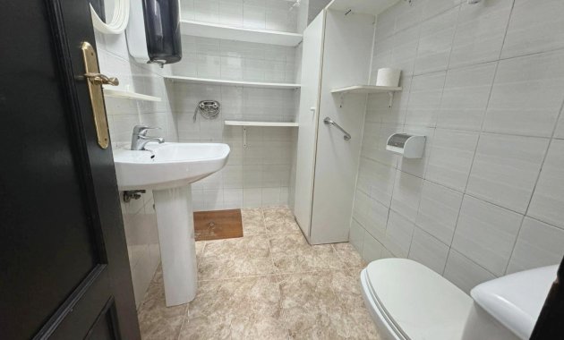 Reventa - Comercial -
Guardamar del Segura - Centro