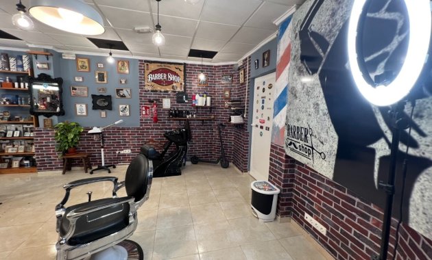 Reventa - Comercial -
Guardamar del Segura - Centro