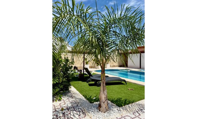 Reventa - Independiente / Villa -
Ciudad Quesada - Rojales - Quesada Center