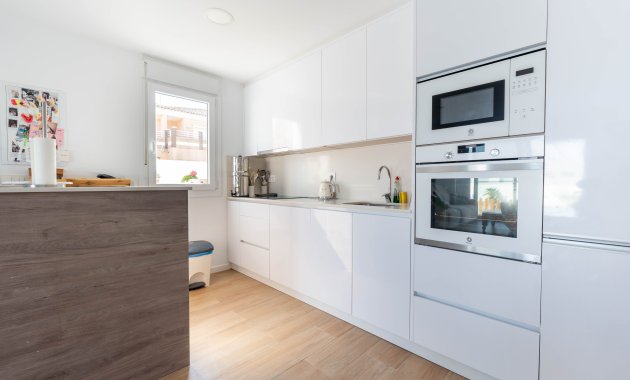 New Build - Detached House / Villa -
Avileses