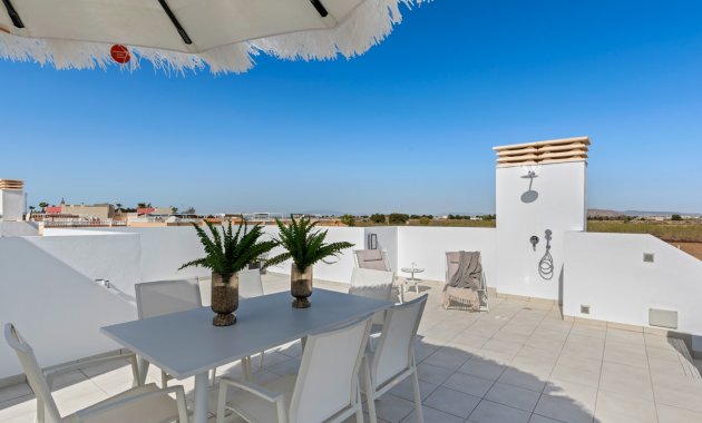 Neue Gebäude - Freistehend / Villa -
Los Alcazares - Los Alcázares