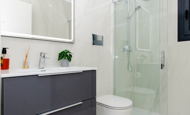 Obra nueva - Independiente / Villa -
Orihuela - Entre Naranjos - Vistabella