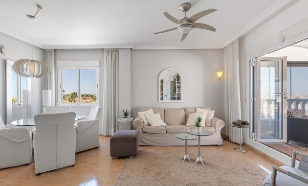 Reventa - Ático -
Orihuela Costa - Villamartín