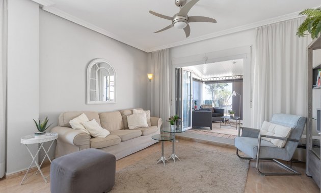 Reventa - Ático -
Orihuela Costa - Villamartín