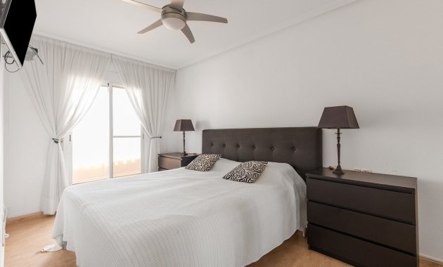 Reventa - Ático -
Orihuela Costa - Villamartín