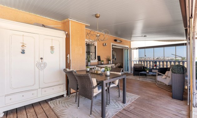 Reventa - Ático -
Orihuela Costa - Villamartín