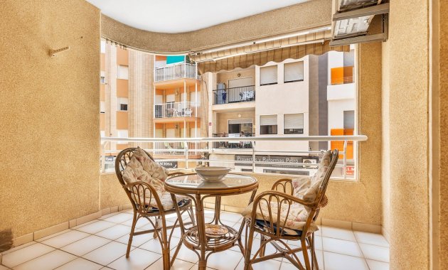 Reventa - Apartamento -
La Mata - Playa