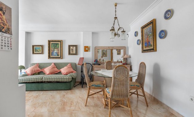 Reventa - Apartamento -
La Mata - Playa