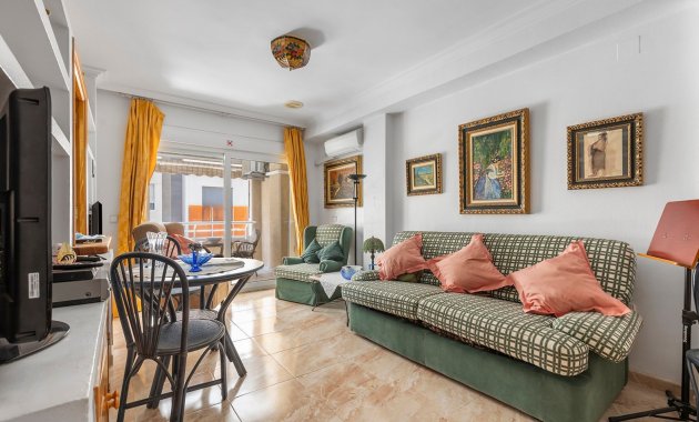 Reventa - Apartamento -
La Mata - Playa