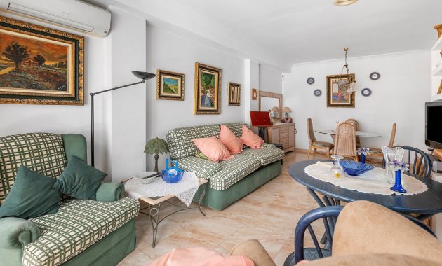 Reventa - Apartamento -
La Mata - Playa
