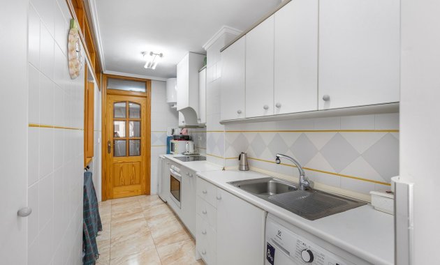 Reventa - Apartamento -
La Mata - Playa