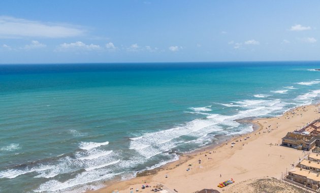 Reventa - Apartamento -
La Mata - Playa