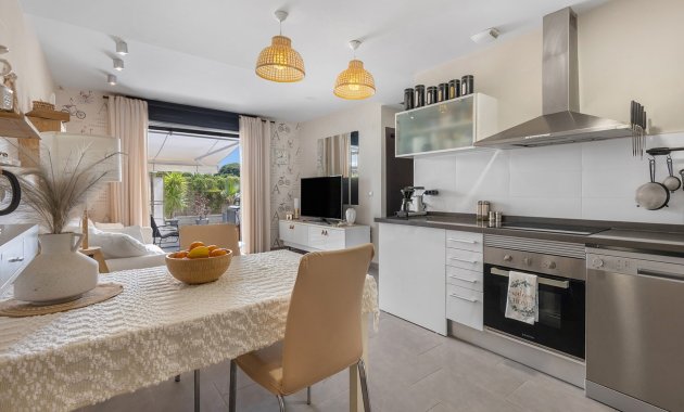 Reventa - Piso - Planta baja -
La Mata - Playa