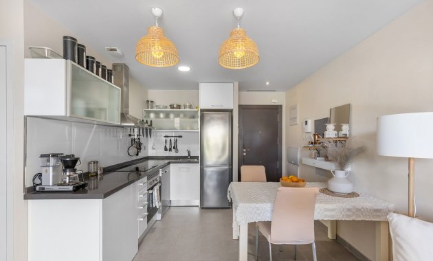 Reventa - Piso - Planta baja -
La Mata - Playa