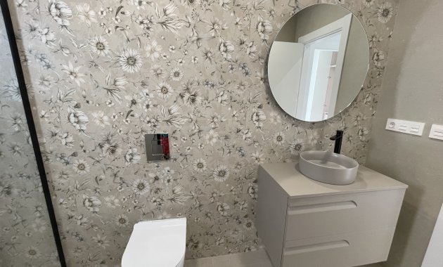 Obra nueva - Independiente / Villa -
Heredades