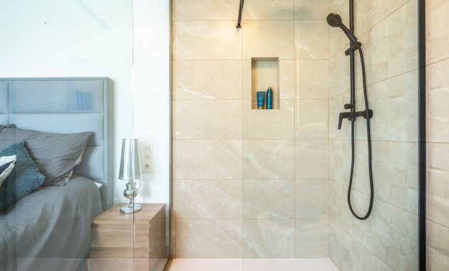 Obra nueva - Independiente / Villa -
Roldán