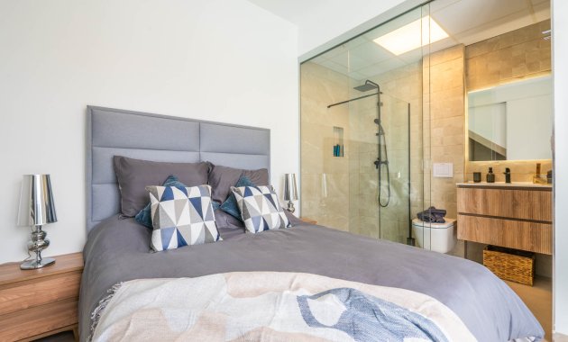 Obra nueva - Independiente / Villa -
Roldán