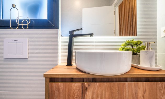 Obra nueva - Independiente / Villa -
Roldán