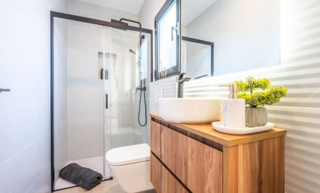 Obra nueva - Independiente / Villa -
Roldán