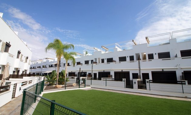 Obra nueva - Casa adosada -
Pilar de la Horadada