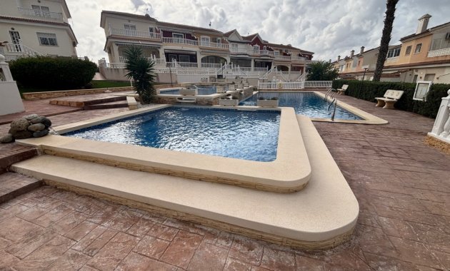 Reventa - Casa adosada -
Benijofar - Monte Azul