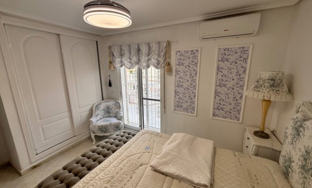 Reventa - Casa adosada -
Benijofar - Monte Azul