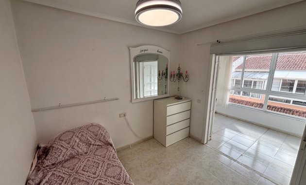 Reventa - Casa adosada -
Benijofar - Monte Azul