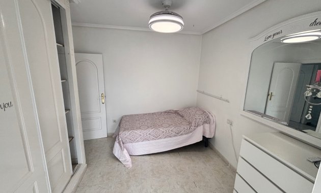 Reventa - Casa adosada -
Benijofar - Monte Azul