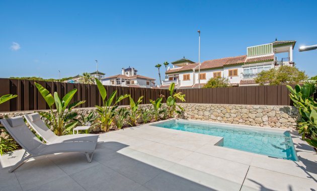 Obra nueva - Independiente / Villa -
Pilar de la Horadada