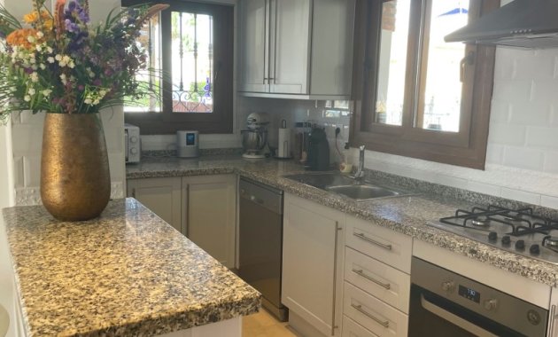 Herverkoop - Vrijstaande woning / Villa -
Algorfa