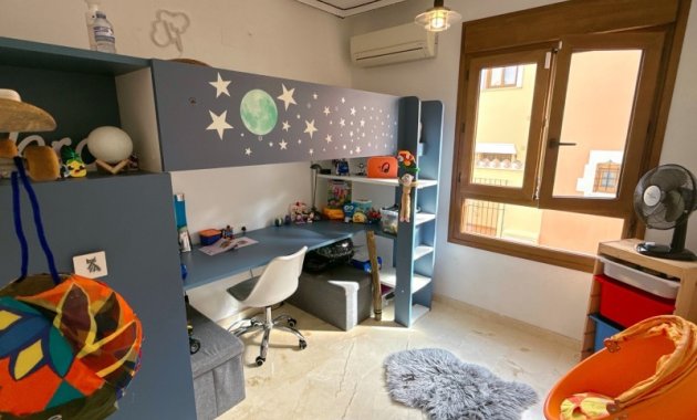 Herverkoop - Vrijstaande woning / Villa -
Algorfa