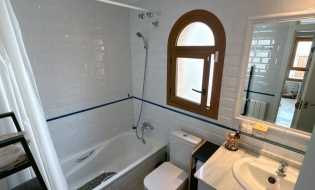 Herverkoop - Vrijstaande woning / Villa -
Algorfa