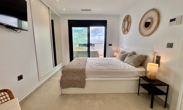 Neue Gebäude - Freistehend / Villa -
Benijofar