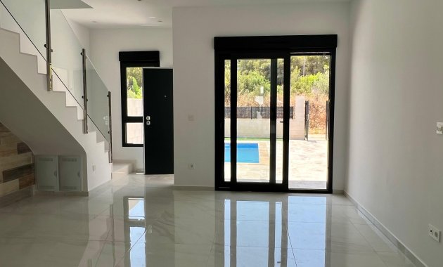 Obra nueva - Independiente / Villa -
Polop