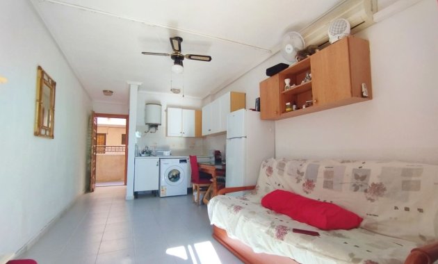 Reventa - Apartamento -
Torrevieja - El Chaparral