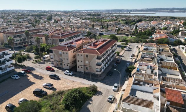 Reventa - Apartamento -
Torrevieja - El Chaparral